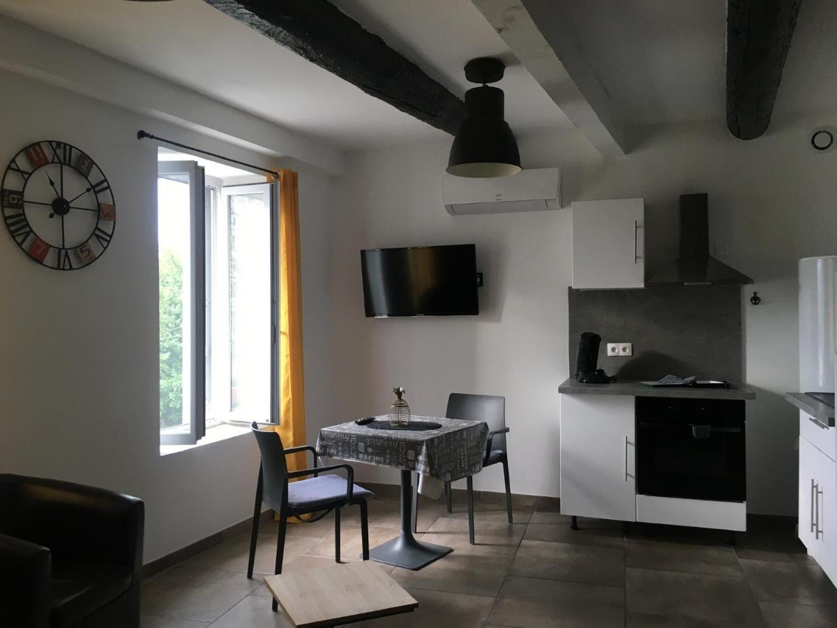 Appartement La Pomme D'Or LʼIsle-sur-la-Sorgue Esterno foto