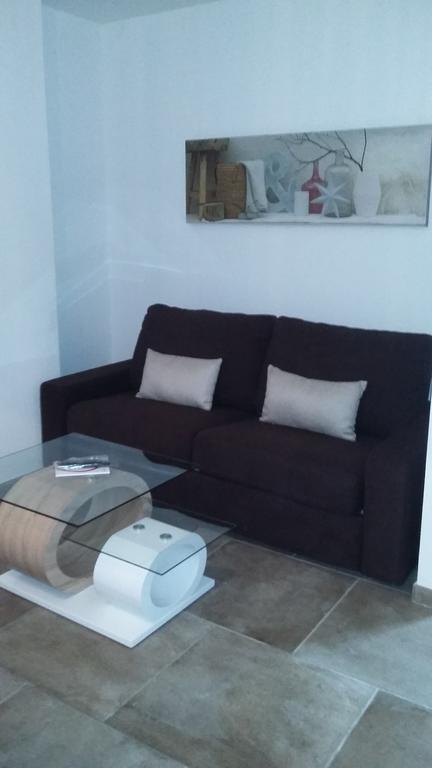 Appartement La Pomme D'Or LʼIsle-sur-la-Sorgue Esterno foto